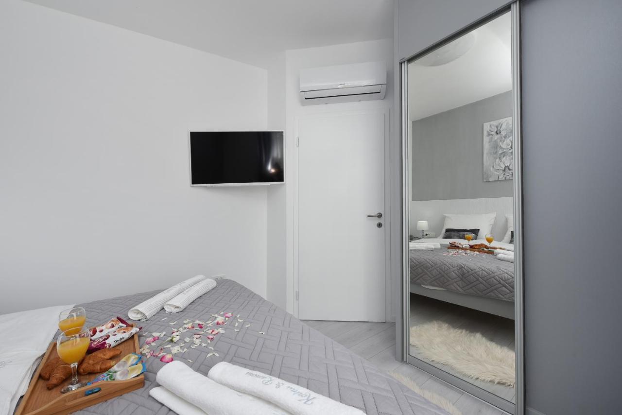 Deluxe Apartman Korina & Ramona Zára Kültér fotó