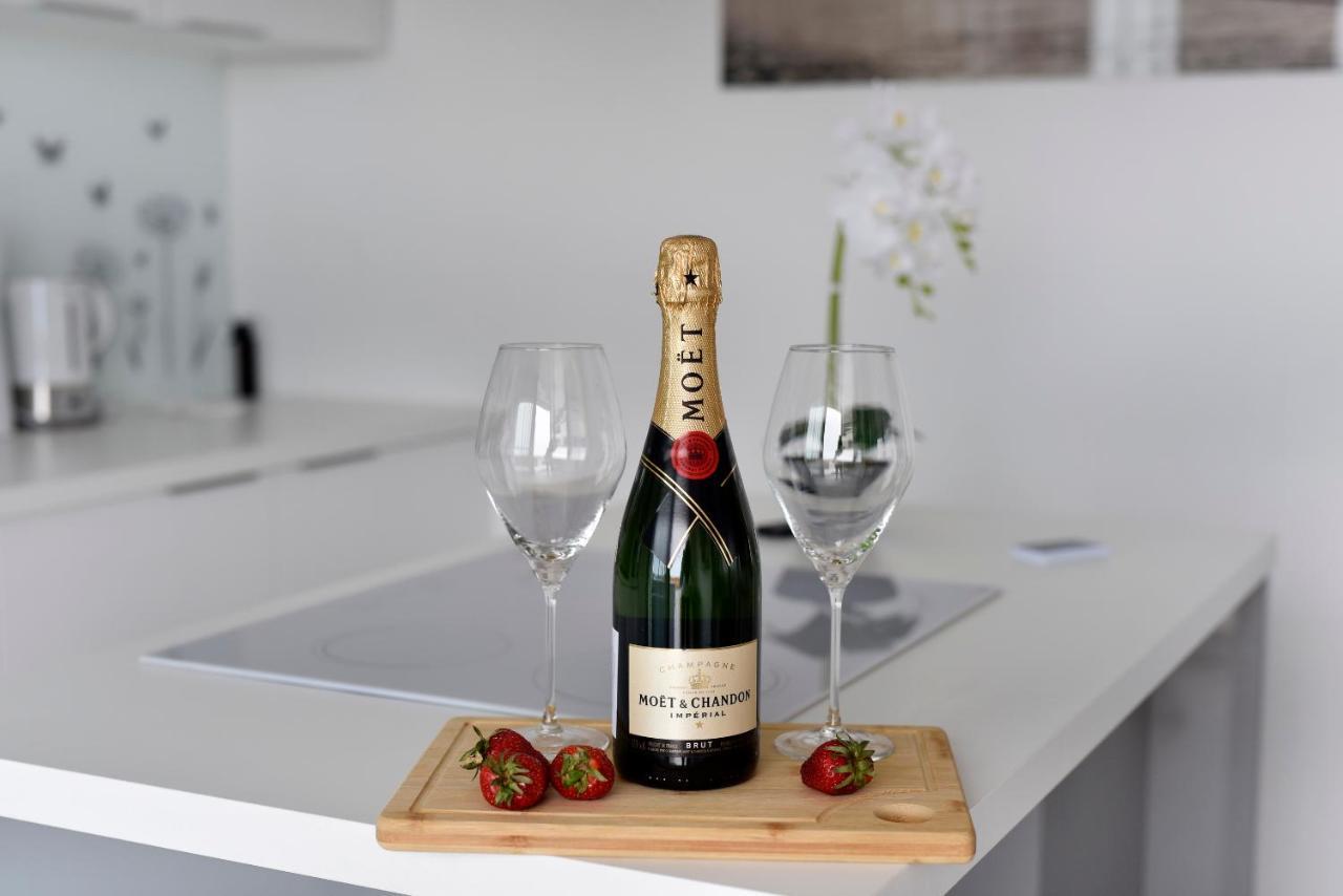 Deluxe Apartman Korina & Ramona Zára Kültér fotó