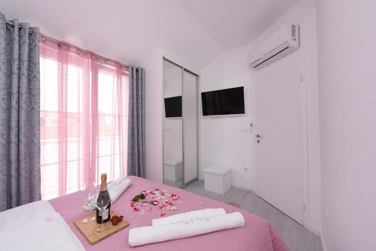 Deluxe Apartman Korina & Ramona Zára Kültér fotó