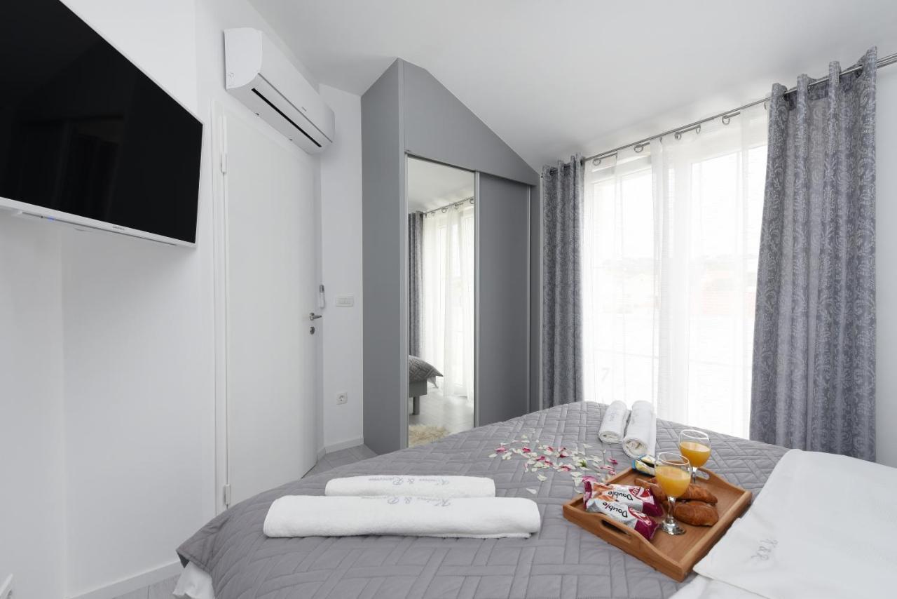 Deluxe Apartman Korina & Ramona Zára Kültér fotó